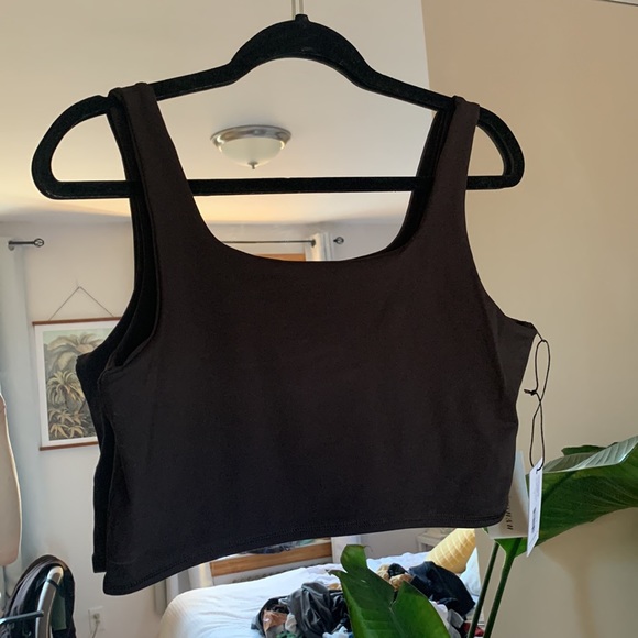 WEWOREWHAT chocolate black cropped top - Picture 3 of 4